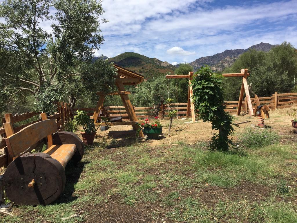 Il Giardino Di Daniela Bed and Breakfast San Teodoro  Eksteriør billede