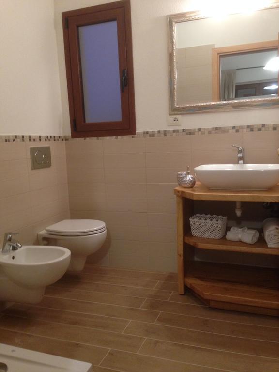 Il Giardino Di Daniela Bed and Breakfast San Teodoro  Eksteriør billede