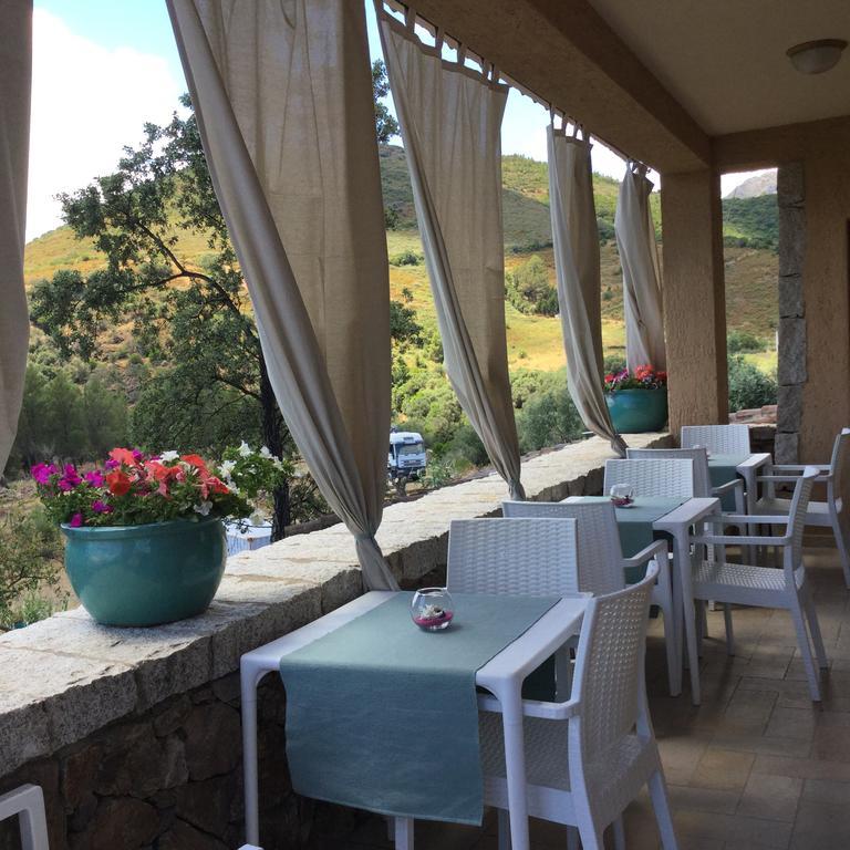 Il Giardino Di Daniela Bed and Breakfast San Teodoro  Eksteriør billede