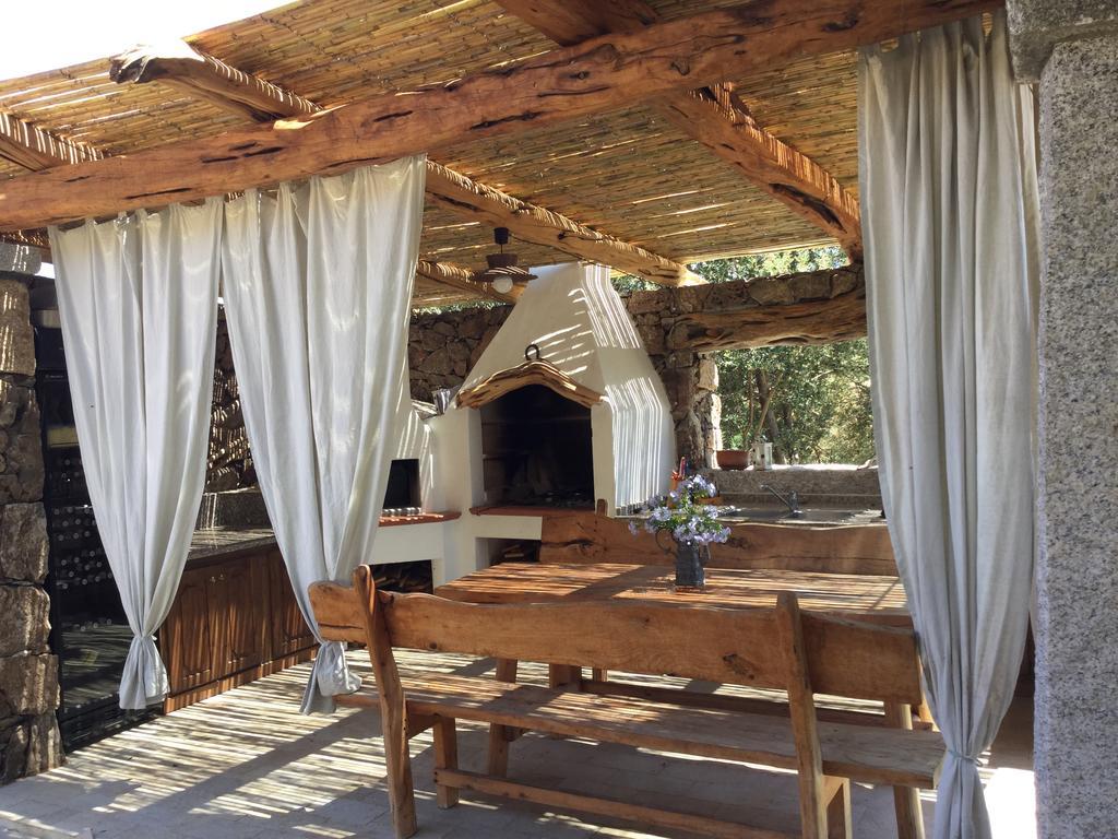 Il Giardino Di Daniela Bed and Breakfast San Teodoro  Eksteriør billede